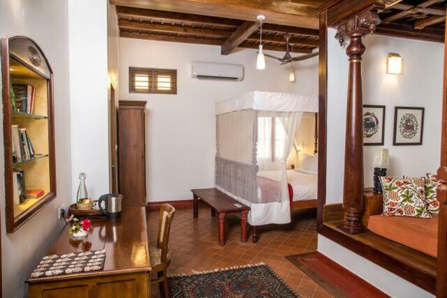 Secret Garden, A Boutique Hotel Kochi Bagian luar foto